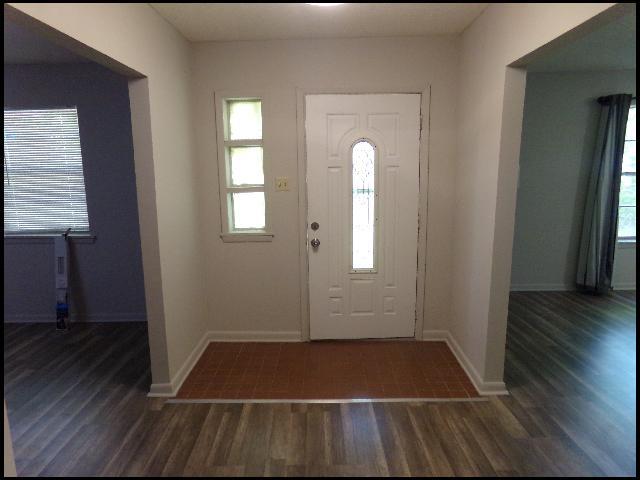 Photo - 701 N Buchanan St