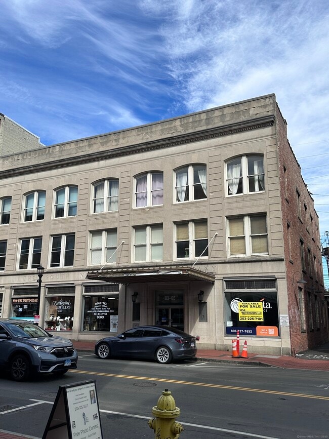 Building Photo - 83 Washington St Unit 3B