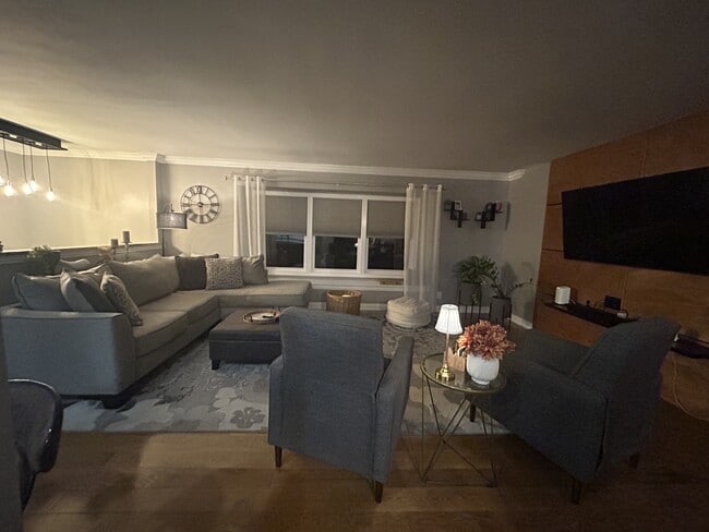 Photo - 1555 Saint Joseph Cir