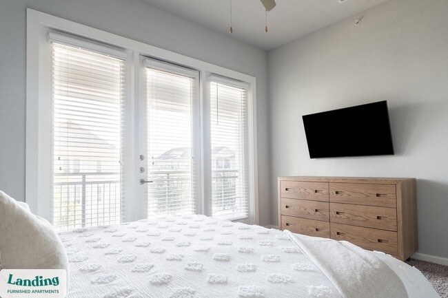 Photo - 4300 Cromwell Dr Unidad 6302