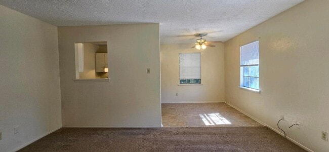 Photo - 302 S Green St Unit 2