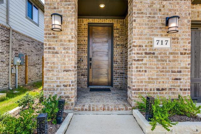 Photo - 717 Rosemary Rd