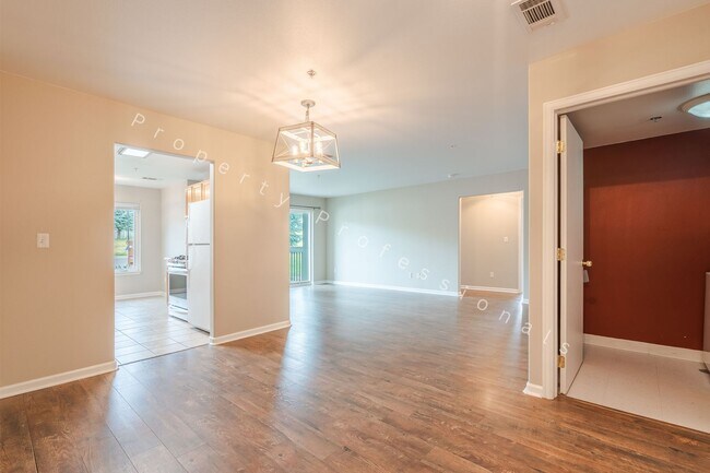 Photo - Condo for Rent in New Castle Unit A