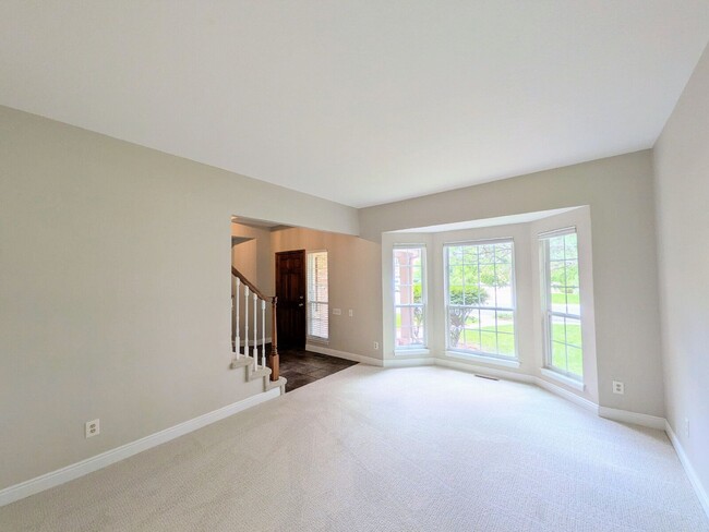 Photo - 7467 Exeter Pl