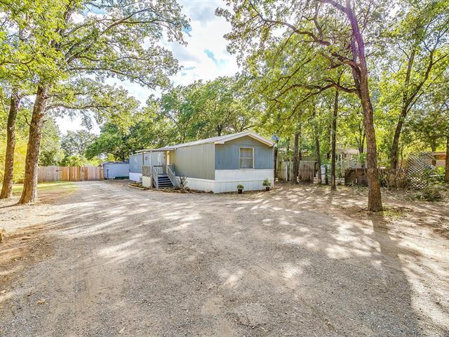 Photo - 1802 Whispering Oaks St