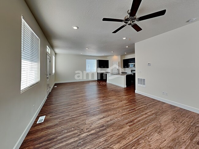 Photo - 5924 Verdigris Dr