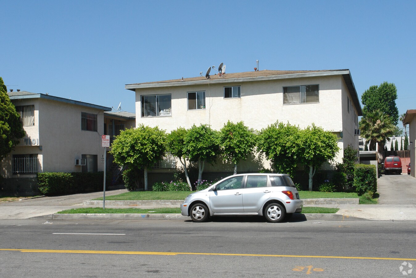 Photo - 7107 Coldwater Canyon Ave