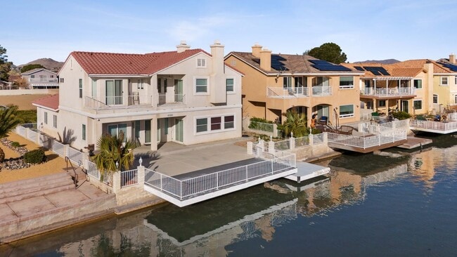 Building Photo - 18075 Lakeview Dr Rental