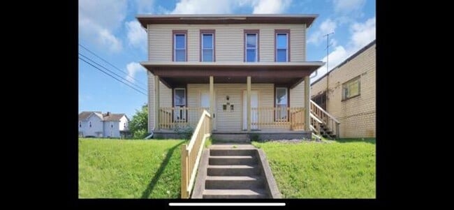 Building Photo - 570-570 1/2 E Main St Unit 570