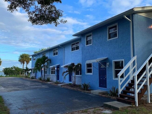 Photo - 4220 NE Indian River Dr Townhome