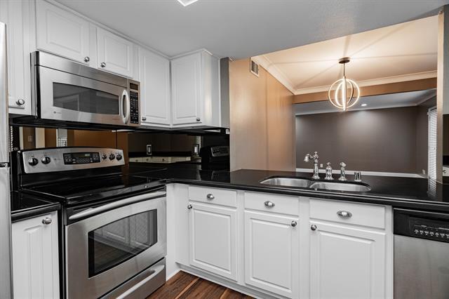 Photo - 7809 Meadow Park Dr Unit 208