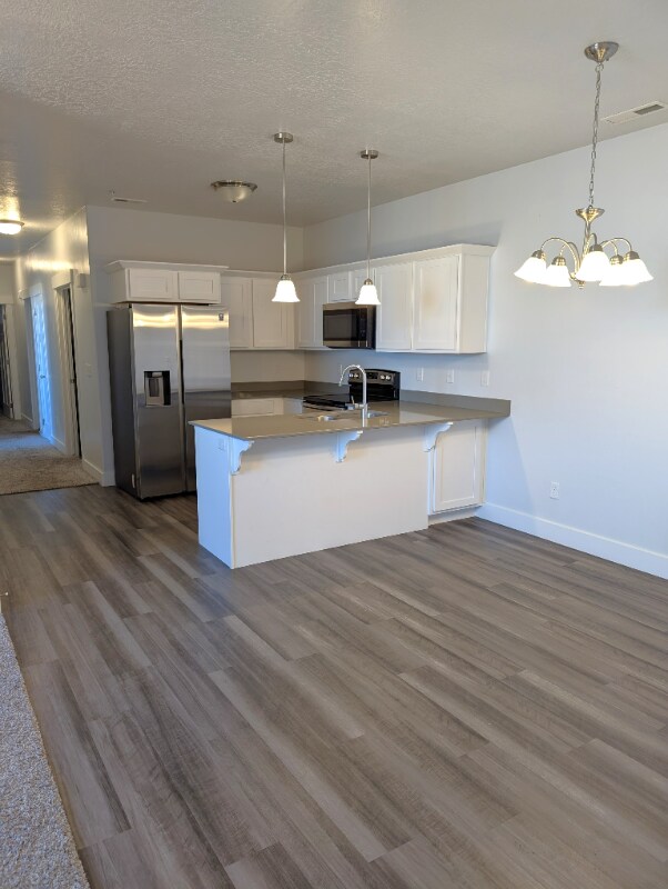 Building Photo - 701 N 380 W Rental