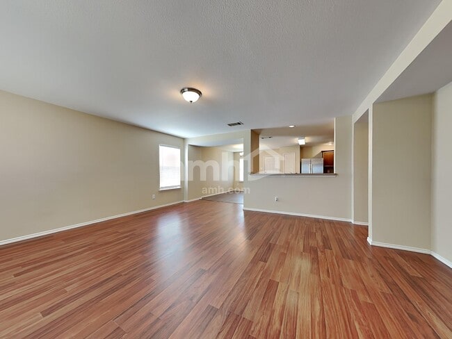 Photo - 210 Dartmouth Dr