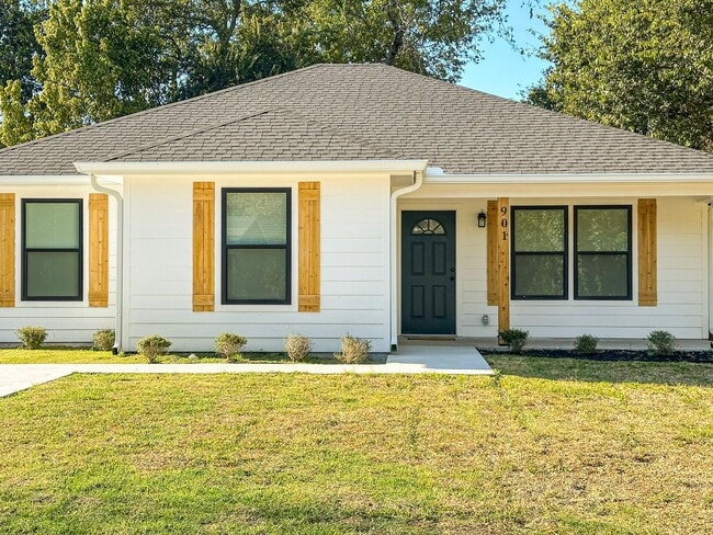 Photo - *NEW CONSTRUCTION* 3-Bedroom 2-Bathroom Ho...