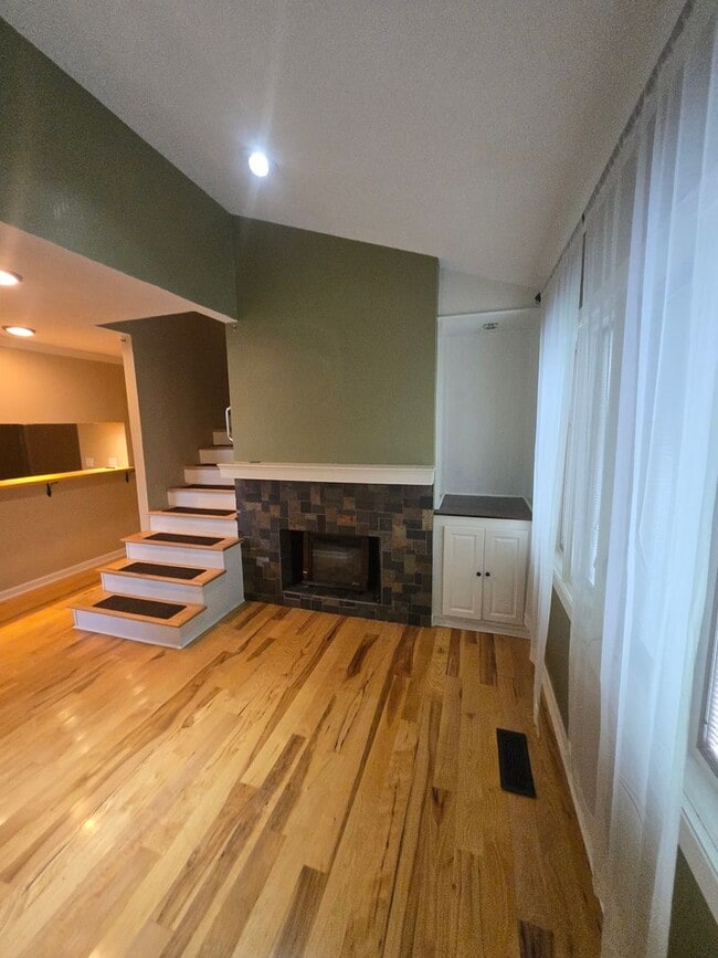 Photo - 136 View Bend St