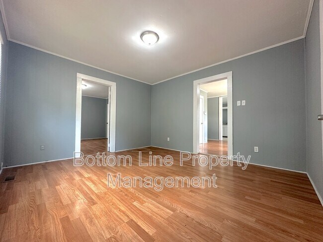 Photo - 815 S Weldon St