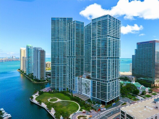 Building Photo - 495 Brickell Ave Unit 5203