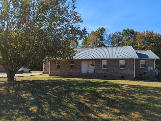 Photo - 115 Summerfield Rd Unit 115 Summerfield Rd