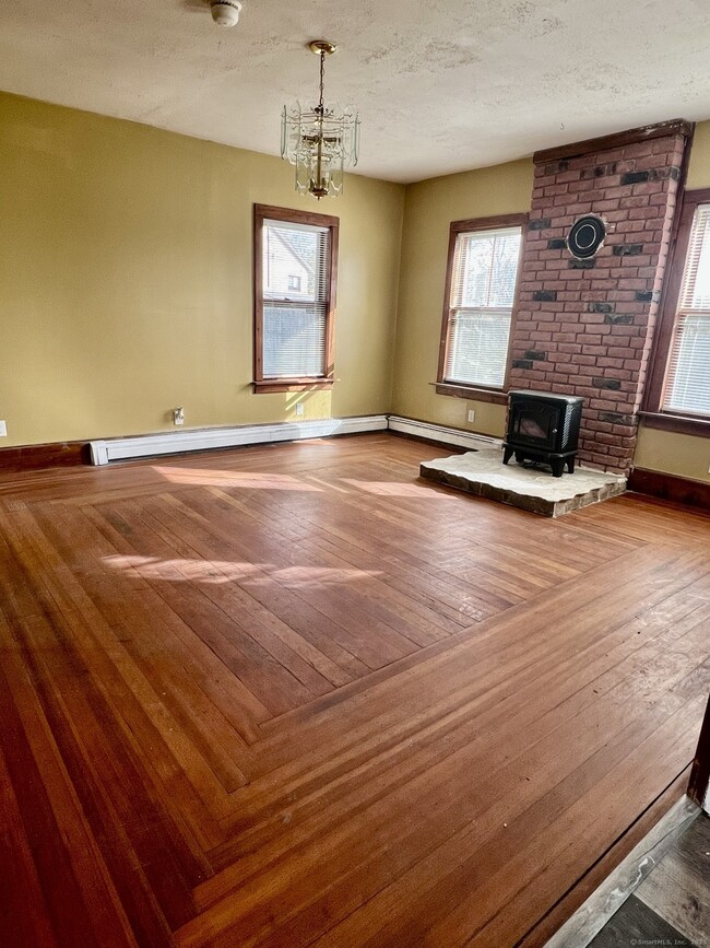 Photo - 10 Russell St