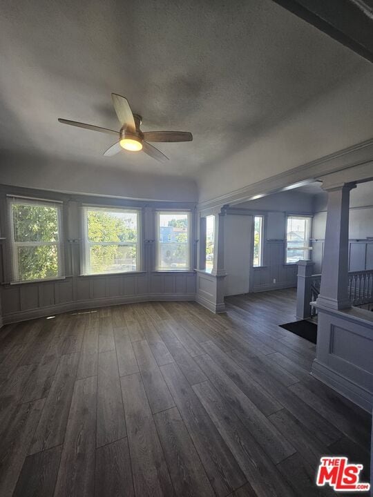 Photo - 643 57th St Unidad 1/2