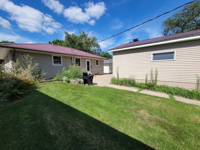 Photo - 1442 Cascade St NW