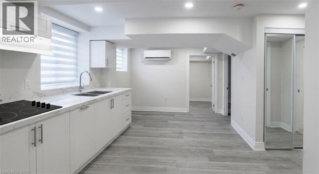 Photo - 88 June Callwood Wy