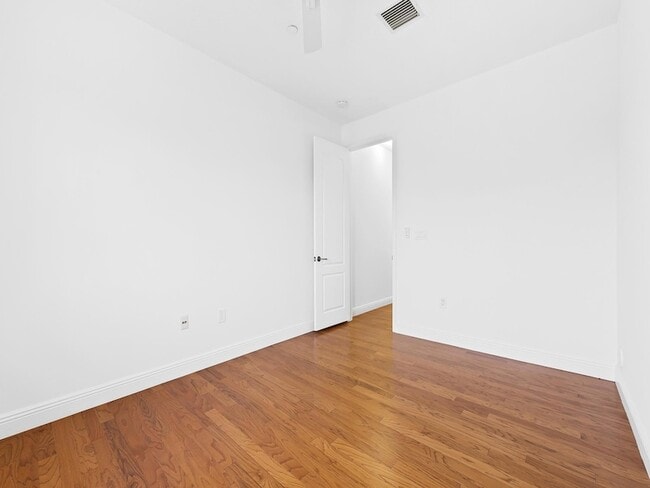 Photo - 510 SE 7th St