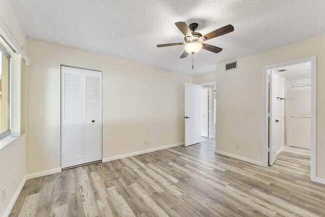 Building Photo - 4787 Sable Pine Cir Unit B2 Rental