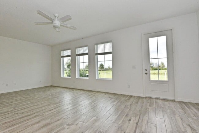 Photo - 720 Benoi Dr