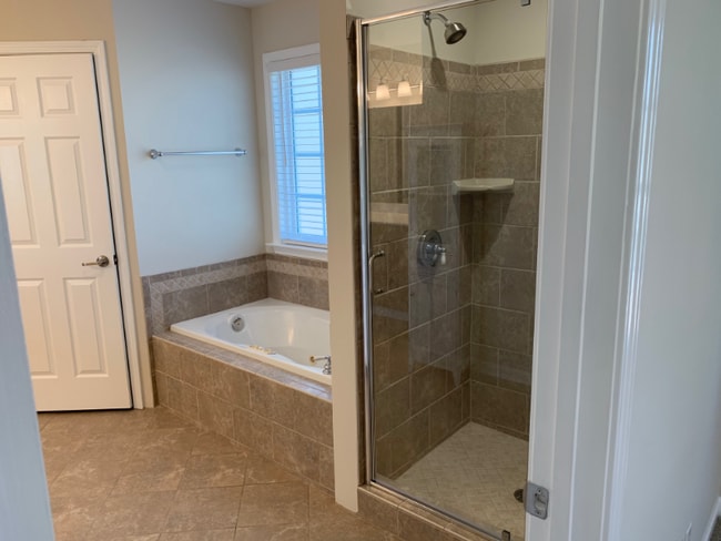 Photo - 111 Chestnut Ln