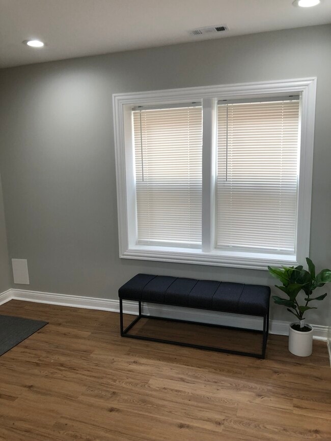 Photo - 9425 S Indiana Ave