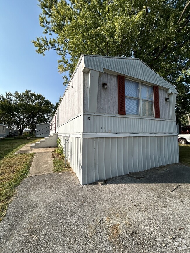 Building Photo - 40 Yoakum Cir Rental