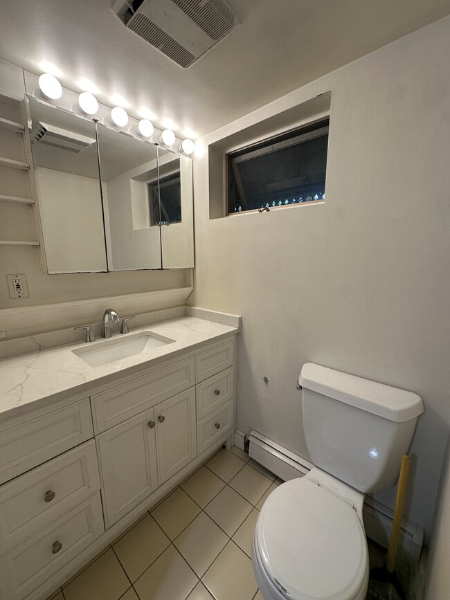 Photo - 12 Newport Rd Unit Studio Apartment
