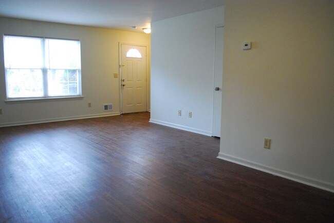 Photo - Vintage Court Apartments