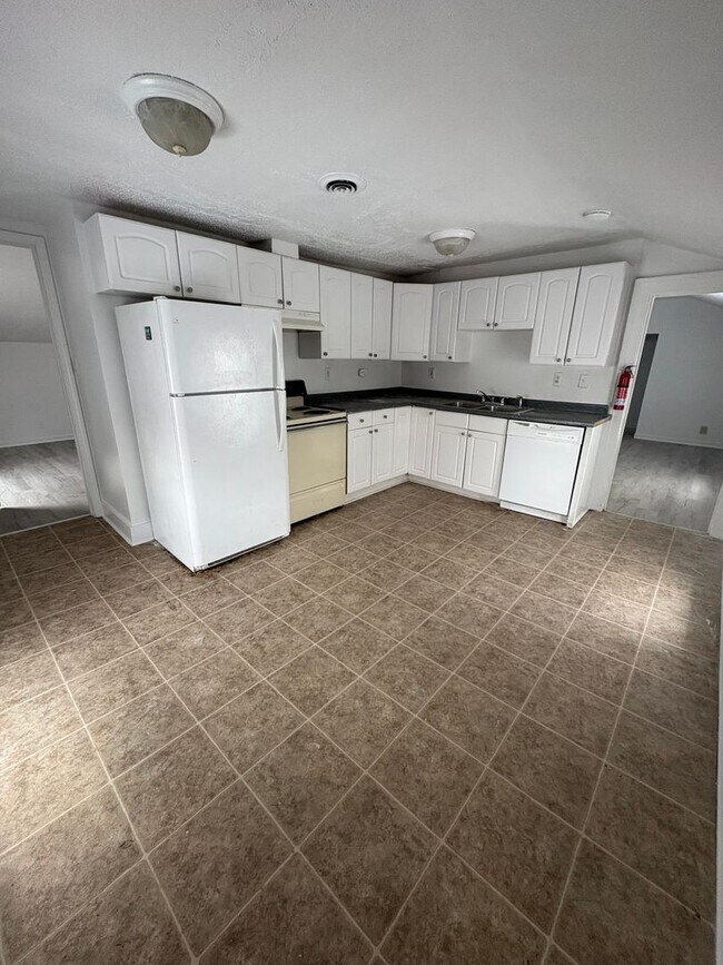 Photo - 108 N Hamilton St Unit 108-2