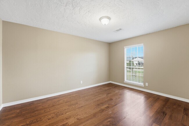 Photo - 4122 Regency Dr