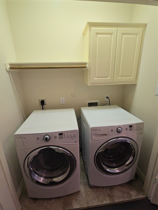 Building Photo - 1515 Olive Park