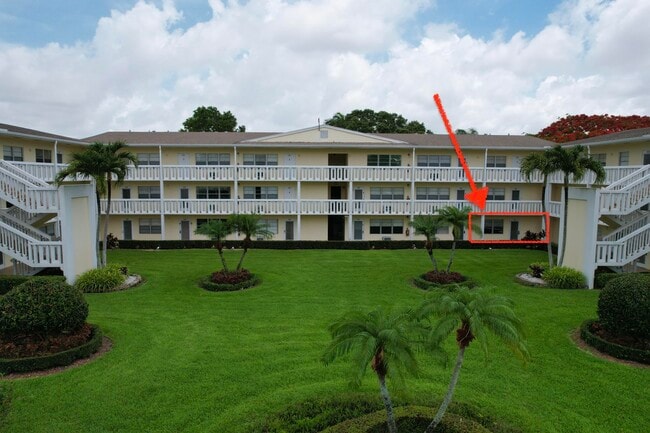 Building Photo - 52 Dorset Dr Unit B
