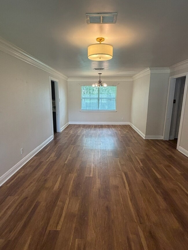 Photo - 1432 Butler Dr