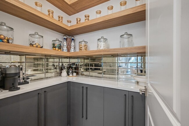 Photo - 298 Geillis Path