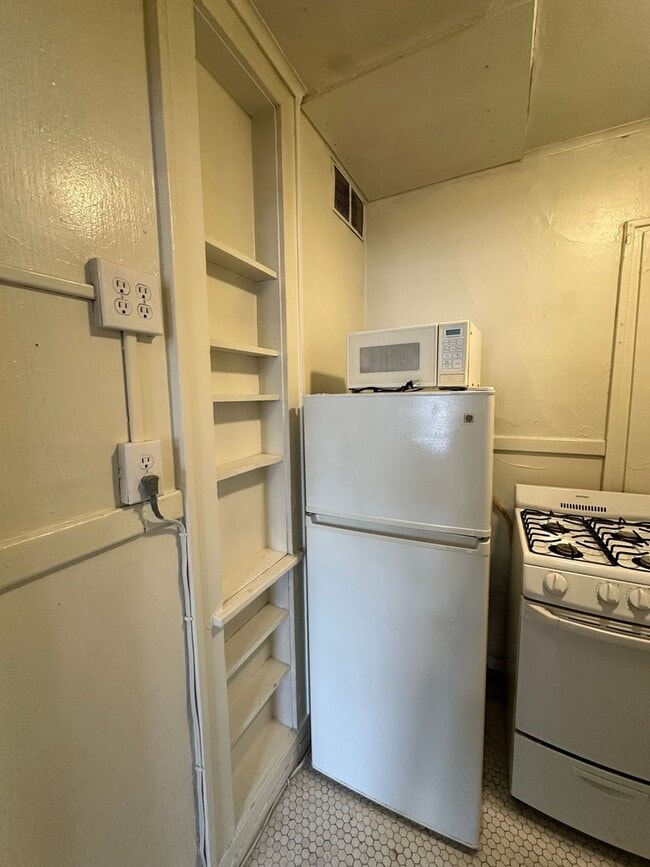 Photo - Clayton Place