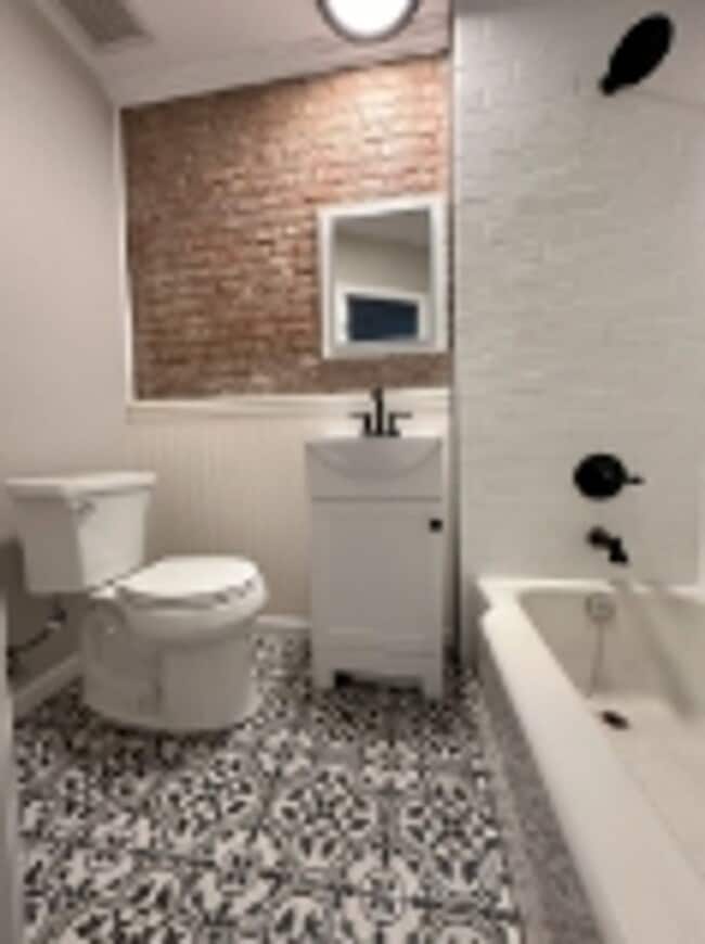 Photo - 479 State St Unit 3