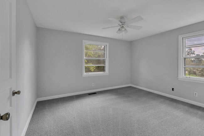 Photo - 314 Woodberry Dr