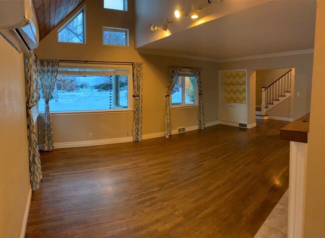 Photo - 9 N Garfield Ave