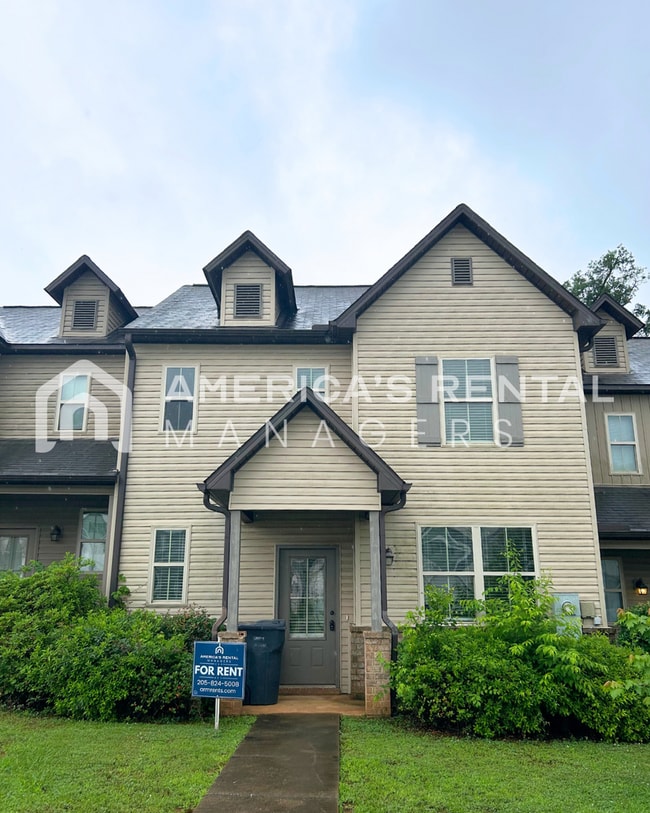 Building Photo - Townhome Available in Calera!! Available to View Now!!!