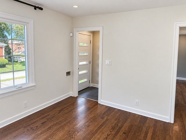 Photo - 1106 N 49th Ave