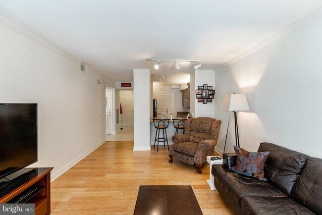 Building Photo - 616 E St NW Unit 420 Rental