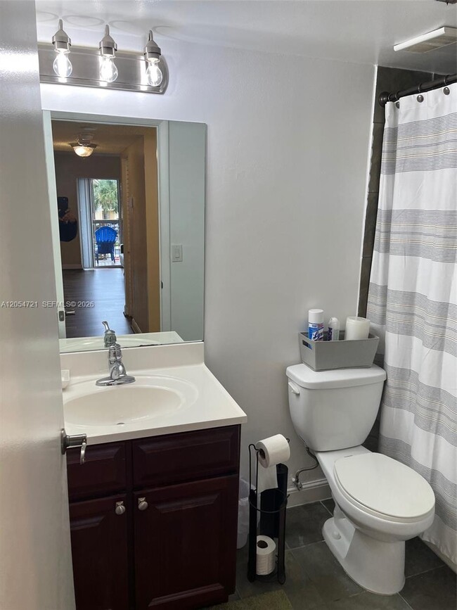 Photo - 7620 Westwood Dr Unit 214