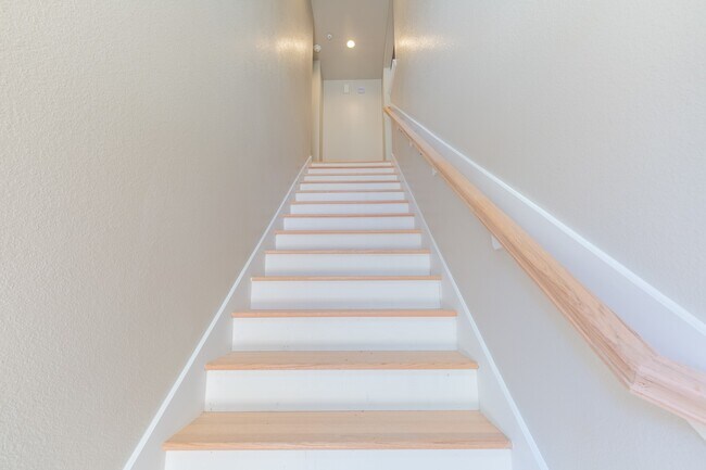 Photo - 217 Pk Pl Cir Unit C