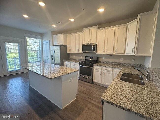 Photo - 2921 Osprey Way